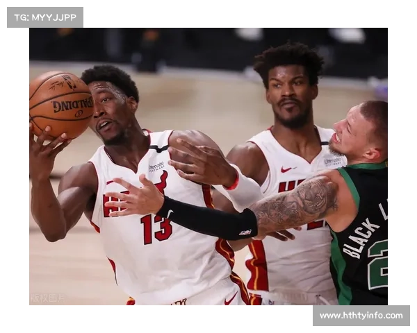 罗德里格兹技术性击倒马丁内兹，超蝇量级统一战呈现一边倒局面