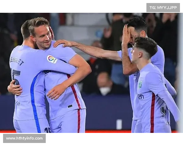 布拉格严寒中巴萨小将替补登场，哈维场边亲自叮嘱战术